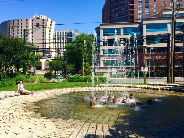 Silver Spring: Woodside Park Fountain