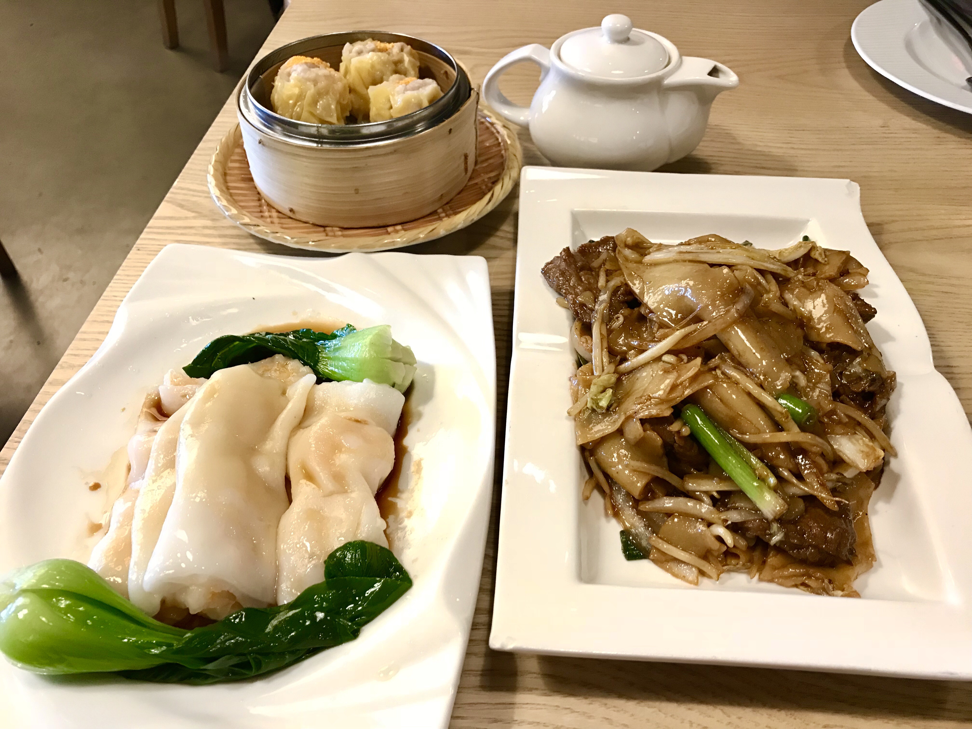 Q by Peter Chang Dim Sum shrimp rice rolls and stir-fried rice noodles and beef
